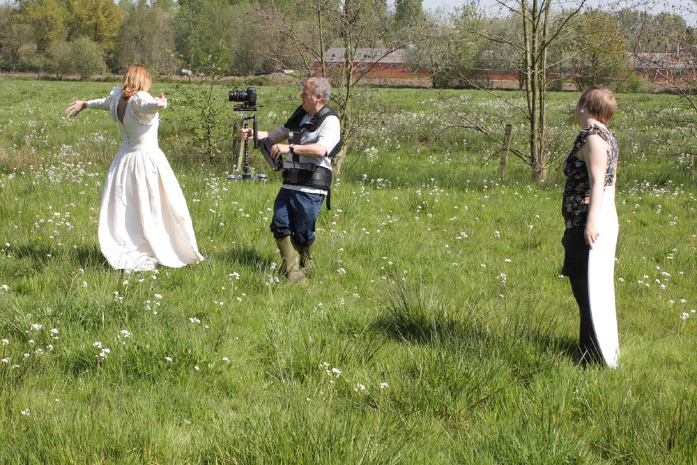 Steadicam or not steadicam. Sofie pikkelt verder :) onder kritisch oog van Sien